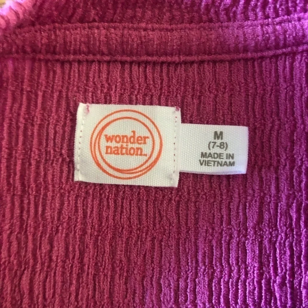Wonder Nation pink crinkle short sleeve top in size M (7-8)